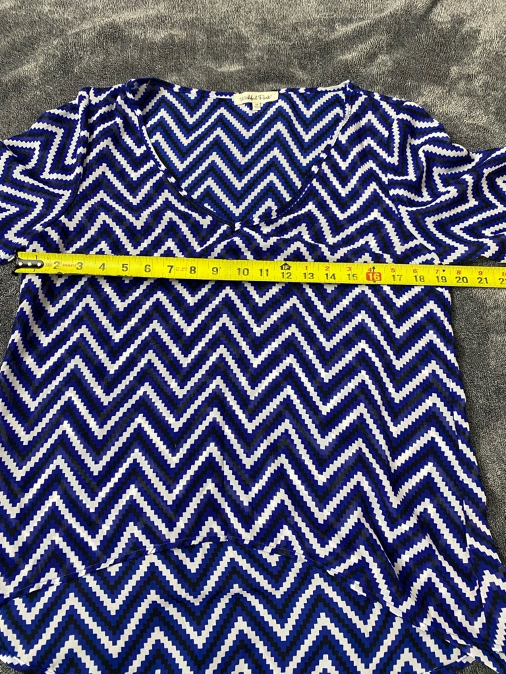 NWT Wishful Park Royal Blue Chevron Print 3/4 Puff Sleeve Size Medium - Picture 7 of 8
